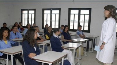 جامعة التعليم الأساسي تدعو إلى عدم تنزيل أعداد التلاميذ على الفضاء الرقمي