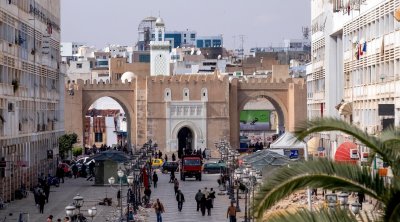 صفاقس: هدوء نسبي وحذر في عدد من أحياء المدينة وسط تعزيزات أمنية مكثفة منذ ليلة امس