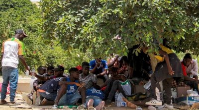 تنسيقية الحركات الإجتماعية تدعو التونسيين إلى مساعدة أفارقة جنوب الصحراء 