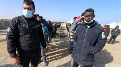 مرصد حقوق الإنسان يدعو إلى التعامل مع ملف الهجرة واللجوء باحترام القوانين والاتفاقيات الدولية