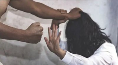 تعرضت للعنف الشديد من زوجها في تونس: التعهد بالضحية وأطفاله