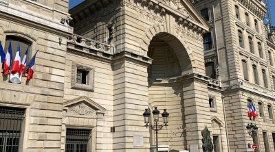 France-Soupçons de propos racistes : Le préfet délégué à l’immigration démis de ses fonctions