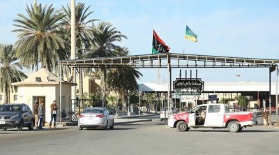 معبر رأس جدير : وفاة تونسي دهسا بشاحنة كان احتمى بظلها 