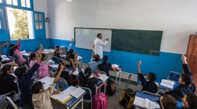 أكثر من 3000 معلم تونسي لم يتسلموا رواتب شهر جويلية 