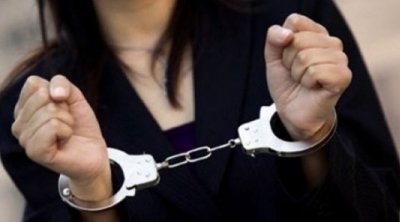 نابل : فتاة الـ 15 سنة تعتدي بالعنف الشديد على سائق تاكسي