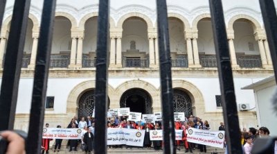 فرع المحامين بصفاقس يحذر من خطورة نتائج الحركة القضائية على مرفق القضاء بالجهة