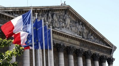 فرنسا : وفاة مراهق من أصل تركي بعد مطاردته من الشرطة 