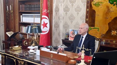 سعيّد يناقش الإستشارة الوطنية للتعليم ويدعو الجميع إلى المشاركة فيها