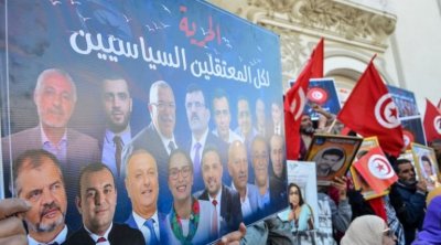 تونس : إضراب جوع جماعي للموقوفين في قضية التآمر على أمن الدولة