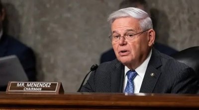 نيويورك : السيناتور مينينديز يدفع ببراءته من تهم الفساد