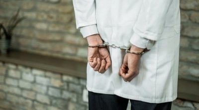 من بينهم أطباء : الاحتفاظ بـ10 أشخاص لشبهات فساد ناتجة عنها وفاة في زغوان 