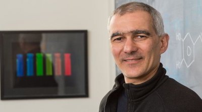 التونسي منجي باوندي يفوز بجائزة نوبل للكيمياء لسنة 2023