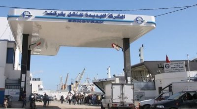 صفاقس : سقوط سيارة في الحوض المائي بالمحطة البحرية