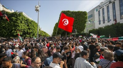 تونس : محتجون أمام سفارة فرنسا يطالبون برحيل سفيرها