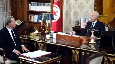 Le président de la République reçoit le chef du gouvernement