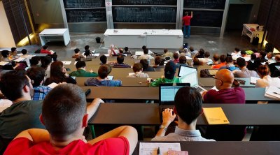 Prochainement, création de l’Agence tunisienne des étudiants étrangers