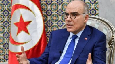 صحيفة فرنسية تحجب حوارا أجرته مع نبيل عمار