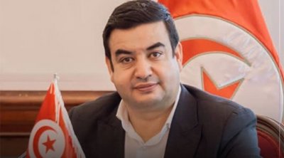 حركة عازمون تدعو إلى الكفّ عن شيطنة رجال الأعمال 