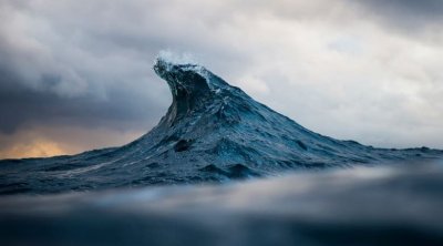 هبوب رياح قوية جدا مع أمواج عالية بشمال تونس وخليج الحمّامات