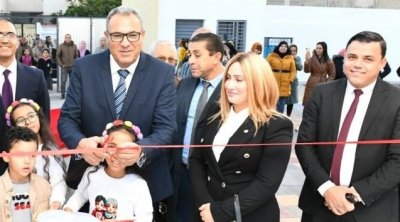 Le ministre de l’éducation inaugure l’école primaire Farhat Hached au Kram