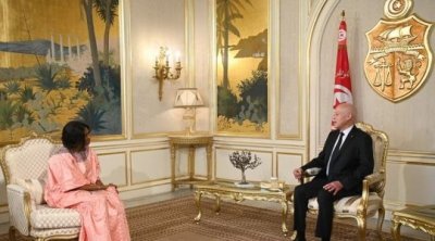 Saïed reçoit l’ambassadrice du Sénégal à l’occasion de la fin de sa mission en Tunisie
