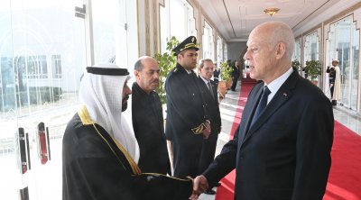 قيس سعيّد يغادر إلى الكويت لتقديم واجب العزاء في وفاة الأمير نواف الأحمد