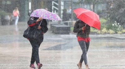 تونس : تواصل الأمطار الغزيرة غدا الثلاثاء 