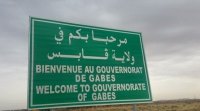 قابس: فيضان وادي زراوة و انقطاع حركة المرور