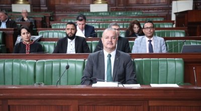 البرلمان يُصادق على مشروع قانون إرسال فرق طبية صينية إلى تونس