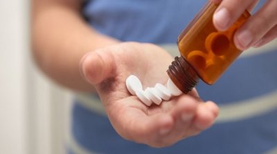 تونس : جمعية جراحة الكلى تحذّر من شخص يروّج لأدوية وحقائق طبيّة مغلوطة