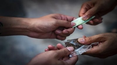 العاصمة : الإطاحة بمروجي مخدرات في عين زغوان 