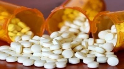 الإحتفاظ بـ3 أطباء وصاحب صيدلية في قضية ترويج أقراص مخدرة