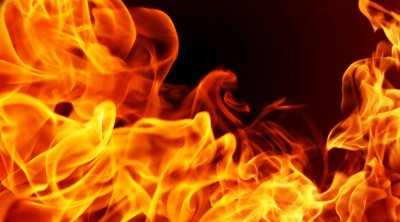 بنزرت : السيطرة على حريق هائل نشب بـ3 محلات تجارية 