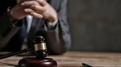 هيئة الدفاع تحذّر من التلاعب بالإجراءات في قضية التآمر