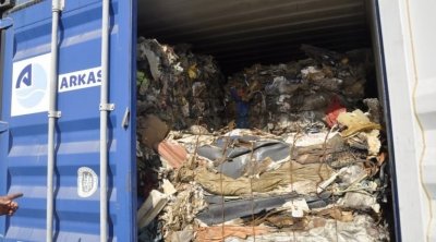 حجز حاويات نفايات إيطالية جديدة كانت في طريقها لتونس 