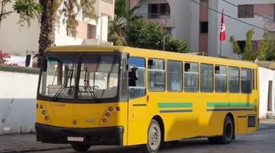 تلميذ يطعن زميليه بسكين داخل حافلة النقل المدرسي في القصرين