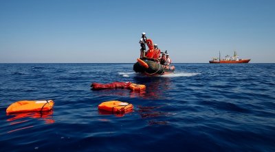 صفاقس : إنتشال 19 جثة تعود لمهاجرين غير نظاميين