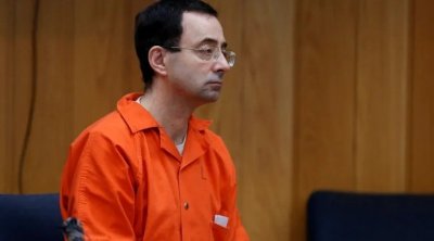 139 مليون دولار تعويضات للاعبات الجمباز ضحايا اعتداء طبيب المنتخب الأمريكي 