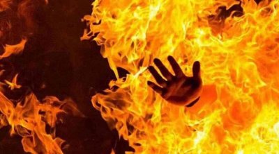 القيروان : شاب يحرق نفسه أمام منزل عائلته