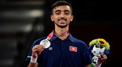 خليل الجندوبي يتوج بجائزة أفضل رياضي عربي لموسم 2023-2024