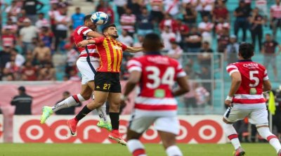 النادي الإفريقي يطالب بتأخير موعد دربي العاصمة 