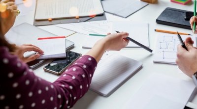 تونس : أسعار الدروس الخصوصية لتلاميذ البكالوريا وصلت لـ2500 دينار 