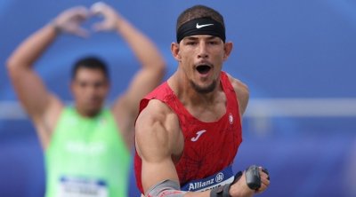 ياسين القنيشي يتوج بالذهب في بطولة العالم لألعاب القوى لذوي الاعاقة