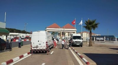 جندوبة : توافد أعداد كبيرة من الجزائريين عبر المعابر البرية
