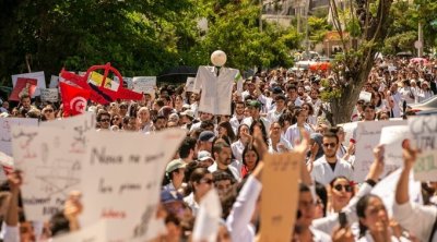 إلغاء إضراب الأطباء الشبان التونسيين بعد التوصل إلى اتفاق