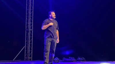 ''ما فماش دواء''… صرخة مواطنة تونسية في عرض كريم الغربي (فيديو)