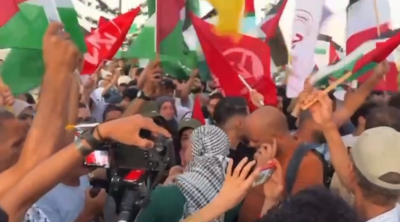وقفة جديدة أمام السفارة الأمريكية بتونس تنديدًا بالعدوان