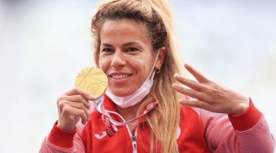Para-athlétisme : Raoua Tlili offre une 5ᵉ médaille à la Tunisie