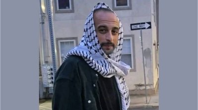 الاحتلال يعتدي على الناشط التونسي مهاب السنوسي