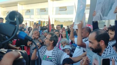 بالصور: استقبال شعبي في تونس لعودة ناشطي أسطول الصمود